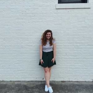 Meet your Posher, Elizabeth